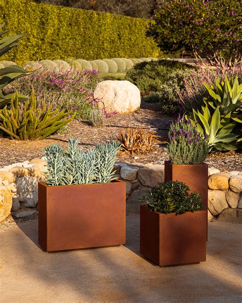 veradek corten steel tall planter